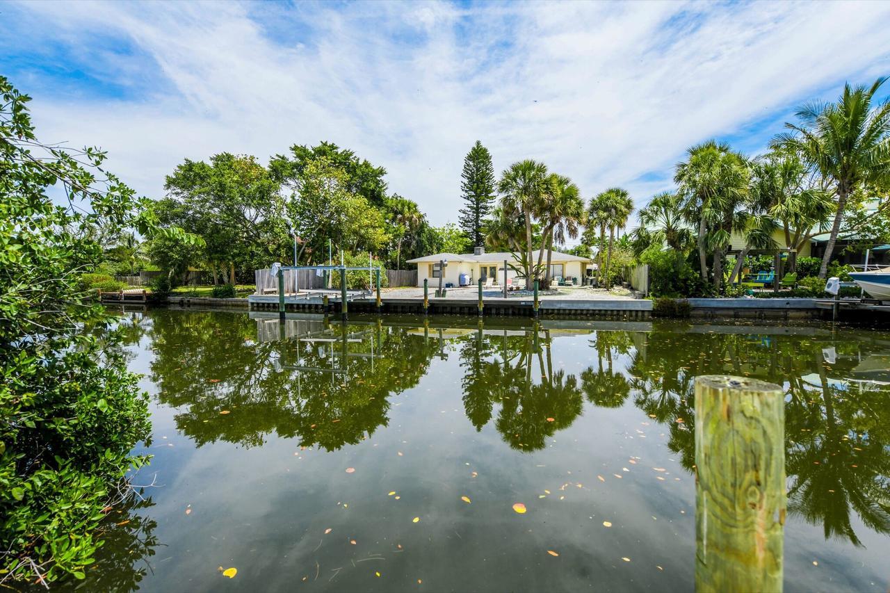 Village House By Beachside Management Siesta Key Exterior photo